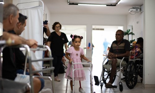 Prefeitura de Volta Redonda melhora a qualidade de vida de 32 pessoas com entrega de próteses